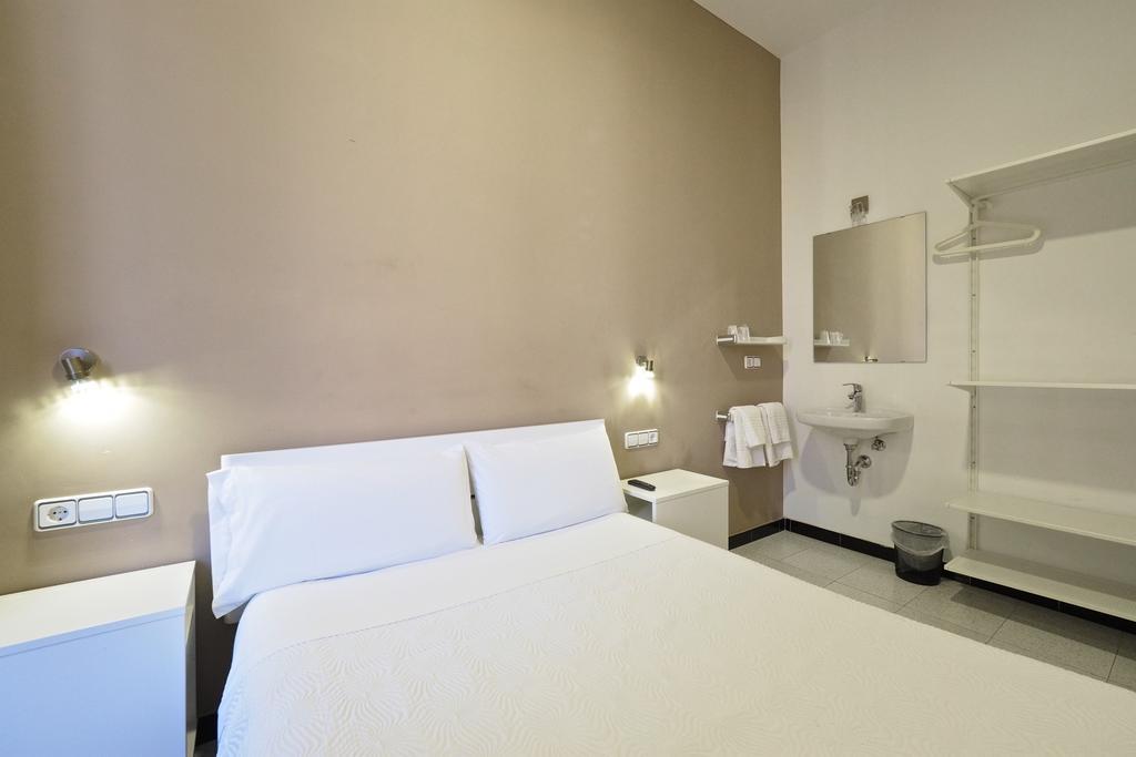 Pension Peiro Barcelona Exteriér fotografie